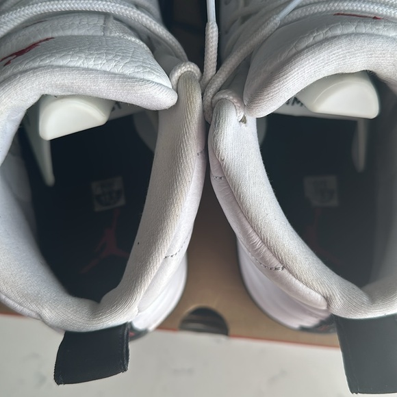 Nike Air Jordan 12 Retro 12 Size 10.5 - Picture 6 of 9